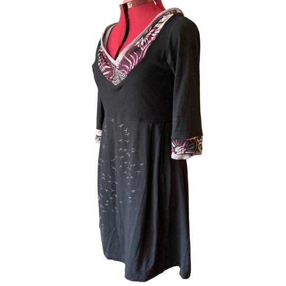 EVE LAVOIE - Black midi dress burgundy / grey details birds print- v-neck medium - Picture 2 of 7